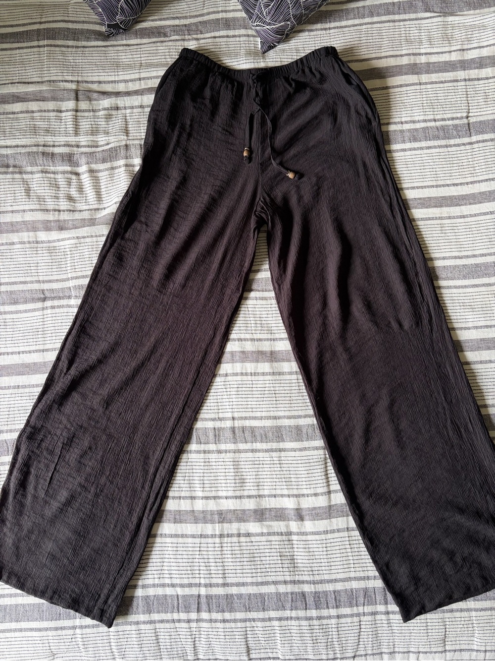 Zara women’s Black Wide-Leg Drawstring Pants, small